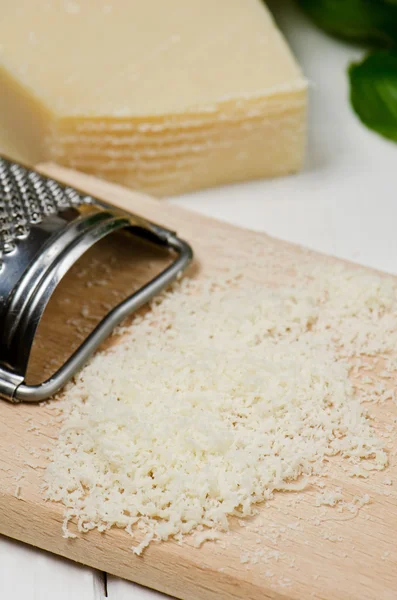 Riven parmesan — Stockfoto