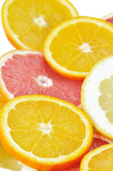 Skivad apelsin och grapefrukt — Stockfoto
