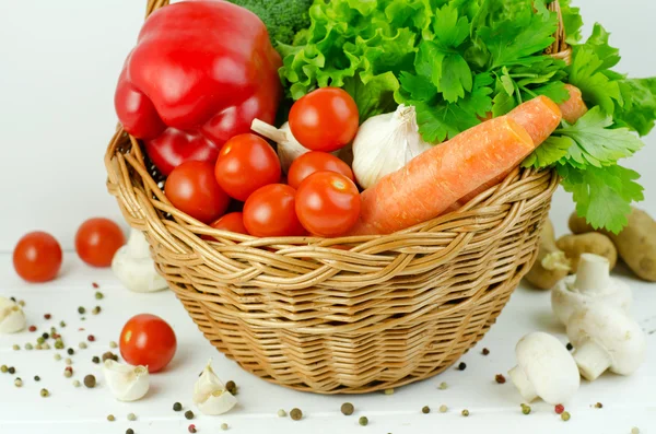 Cesta de Varias Verduras — Foto de Stock