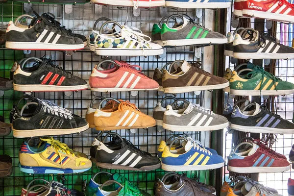 Adidas sneaker-shoes — Stock Photo, Image