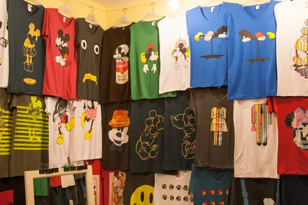 Camisetas divertidas con Mickey Minnie Mouse —  Fotos de Stock