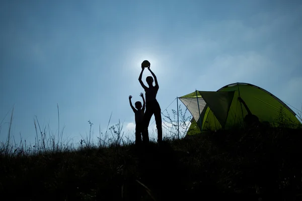 Familie Camping — Stockfoto