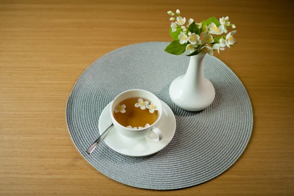 Grüner Tee mit Jasmin — Stockfoto