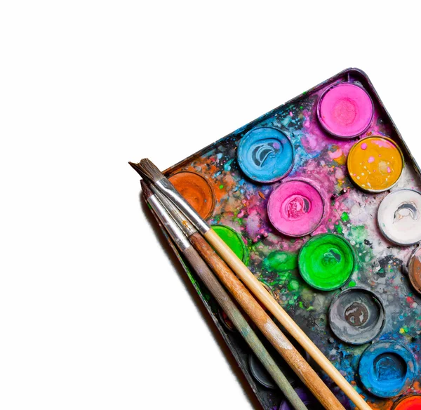 Używana woda kolor farby box i farby pędzle — Zdjęcie stockowe