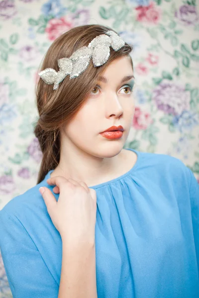 Mujer de belleza en vestido azul —  Fotos de Stock