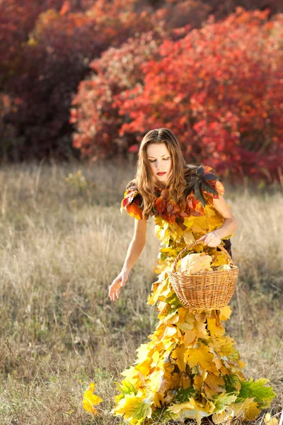 Herfst vrouw mode portret — Stockfoto