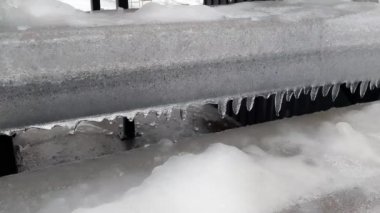 Buz fırtınası sonrası buzlanma