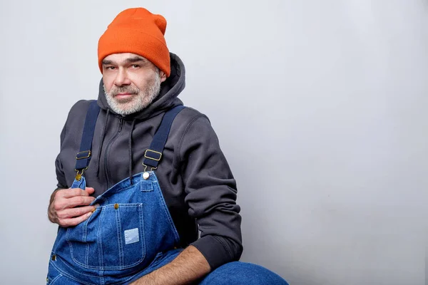 Porträt Eines Männlichen Arbeiters Overalls Blaumann — Stockfoto