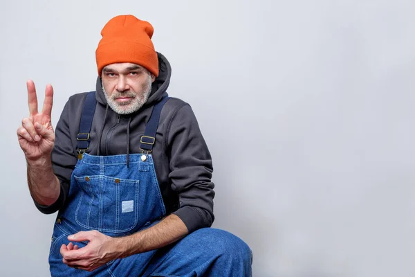 Retrato Trabajador Con Mono Bluecollar Hombre Imágenes de stock libres de derechos