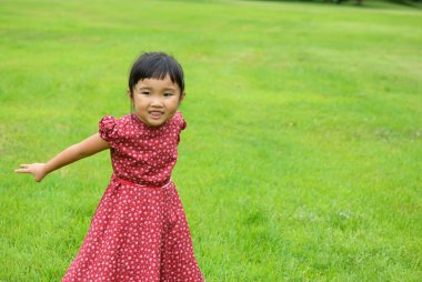 Benimle birlikte oynayalım