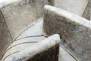 sel sonra eski Traktör Lastiği