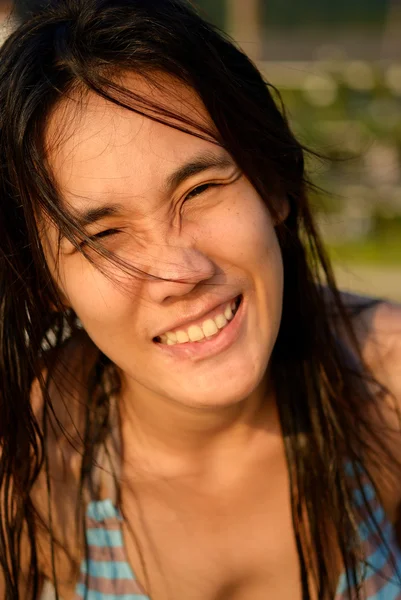 Uśmiech z Tajlandii na plaży — Zdjęcie stockowe