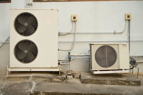 Old air conditioner compressor — Stock Photo, Image