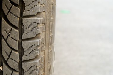 off road kamyon lastik izleri
