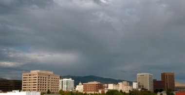 Bulutların üzerinde boise, Idaho şehir manzarası