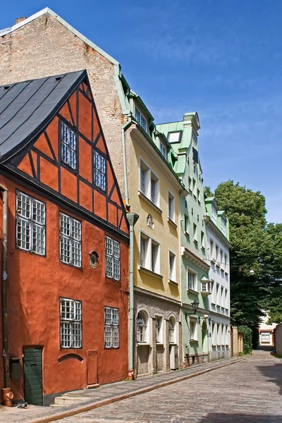 Calle en el casco antiguo. Riga, Letonia — Foto de Stock