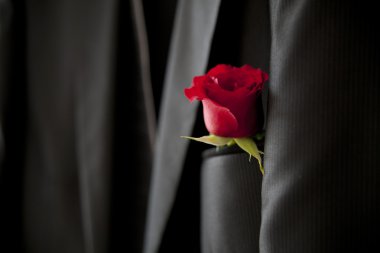 Gül desenli ceket damat