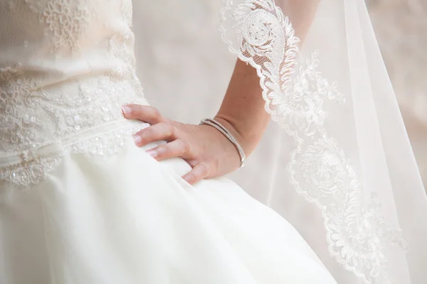 Bride hand — Stock Photo, Image