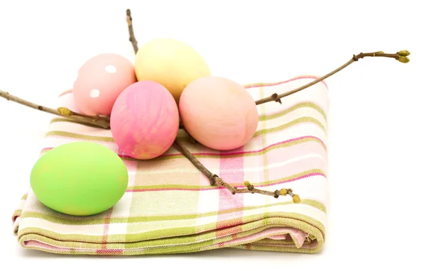 Huevos de Pascua aislados en blanco — Foto de Stock