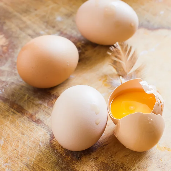 Fresh eggs — Stock Photo, Image