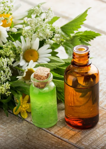 Väsentliga aromaolja — Stockfoto