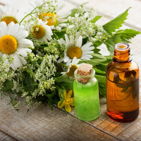 Väsentliga aromaolja — Stockfoto