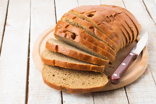 Sliced loaf of bread — Stock Photo, Image