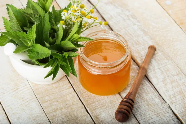 Fresh honey — Stock Photo, Image