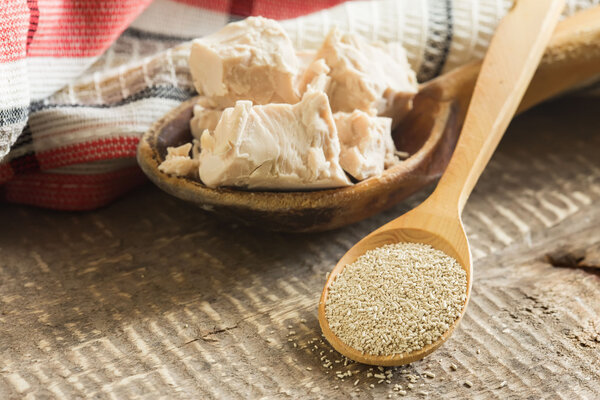 Сухие и свежие дрожжи
.