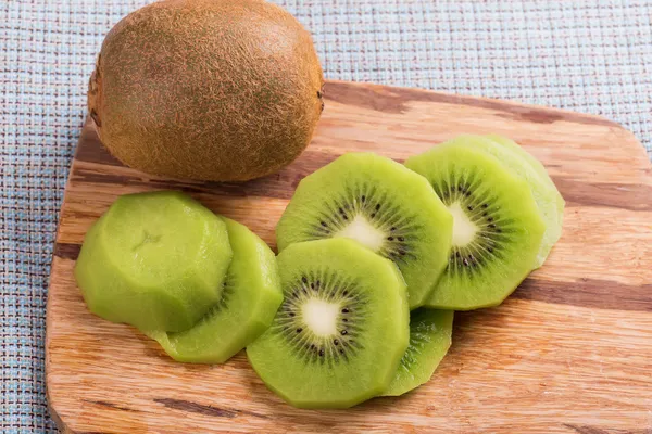 Čerstvé kiwi — Stock fotografie