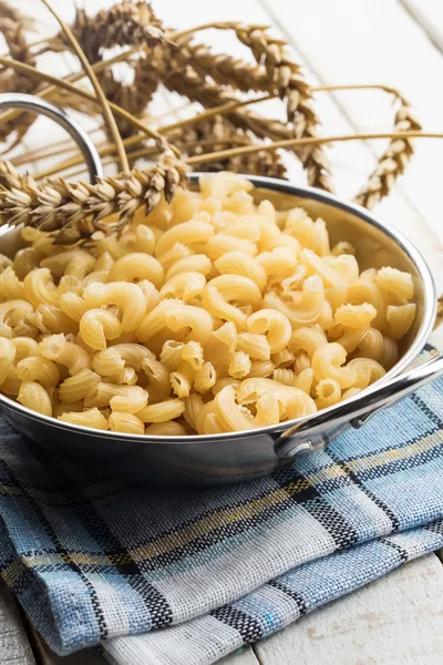 Raw pasta — Stock Photo, Image