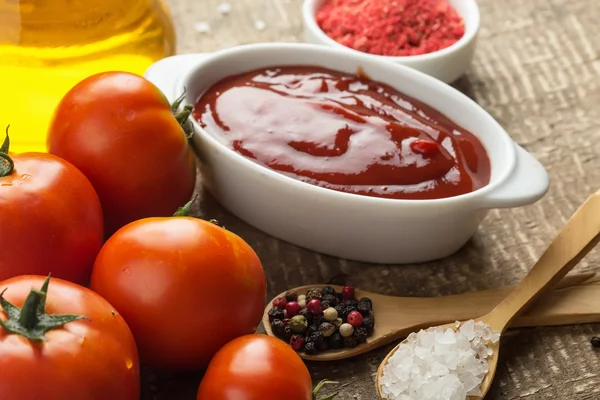 Ingredients for tomato sauce — Stock Photo, Image