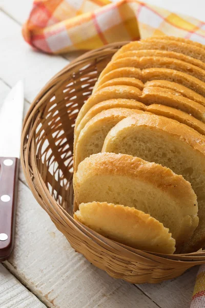 Bochenek krojonego chleba — Zdjęcie stockowe