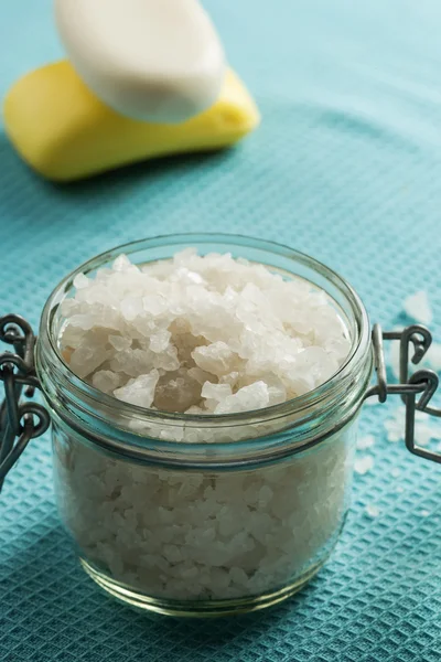 Sea salt in can — Stock Photo, Image