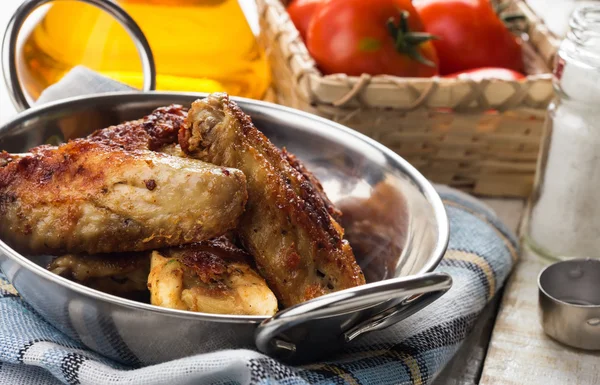 Alitas de pollo frito — Foto de Stock