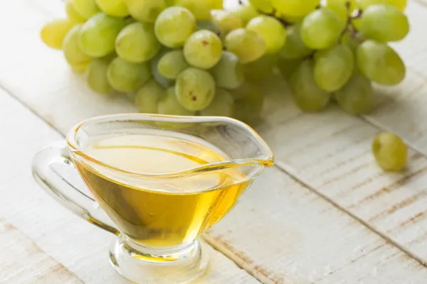 Grape seed oil — Stock Photo, Image