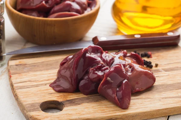 Raw chicken liver — Stock Photo, Image