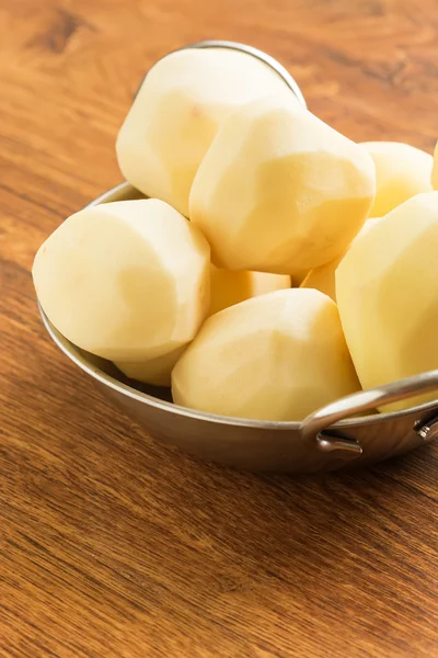 Färsk rå potatis — Stockfoto