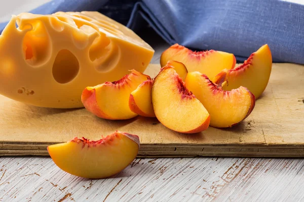 Frutta e formaggio — Foto Stock