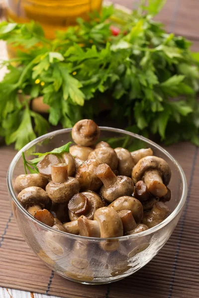 Cogumelos fritos — Fotografia de Stock