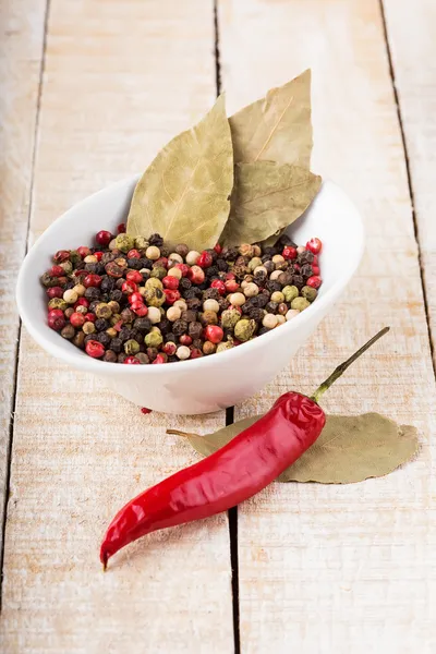 Mixed pepper in can — Stock Photo, Image