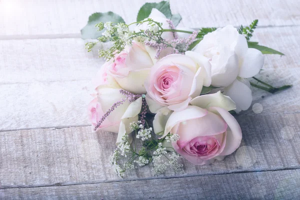 Ansichtkaart met elegante bloemen — Stockfoto