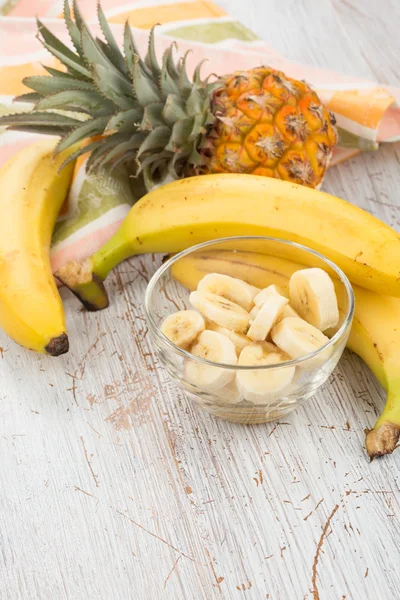 Banana sliced in bowl — Stock Photo, Image