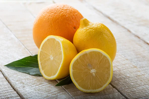 Citron och apelsin — Stockfoto