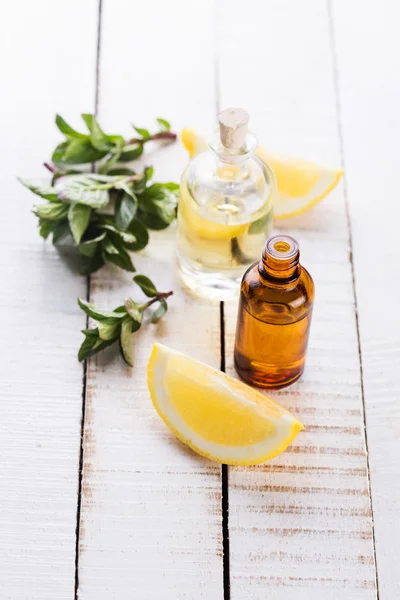 Olio aromatico essenziale — Foto Stock