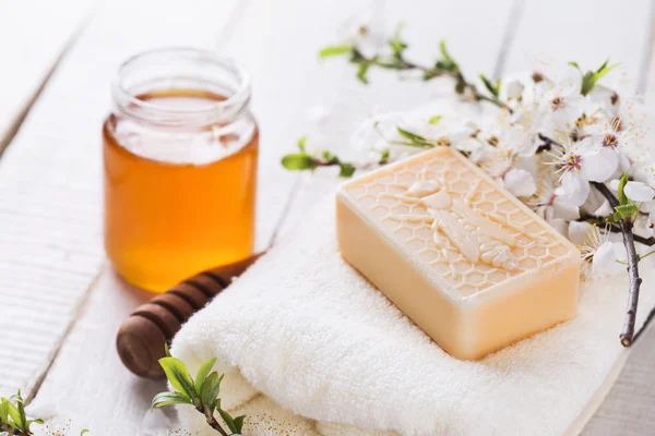 Honey spa — Stock Photo, Image