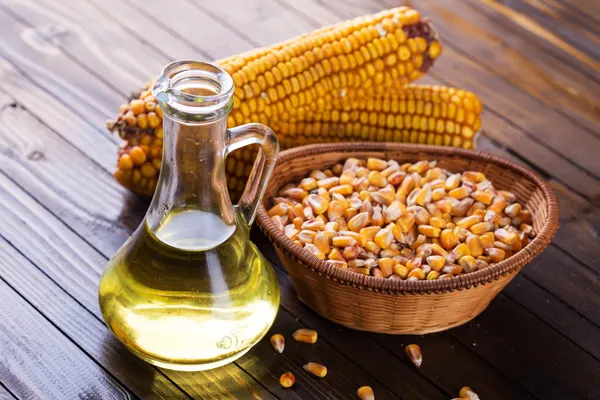 Kukuřičný olej — Stock fotografie