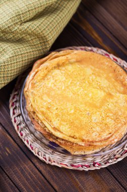 Krep plaka üzerinde