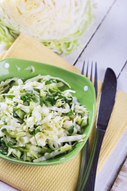 gelen lahana salatası