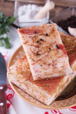 domuz yağı ile baharat